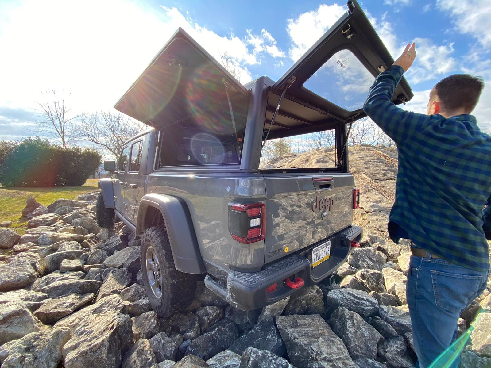 Hard top aluminium Alu Cab Explorer 3 Jeep Gladiator Noir lisse